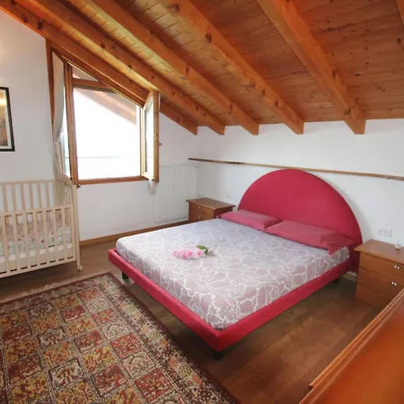 Locazione Turistica Burano Apartment Gera Lario